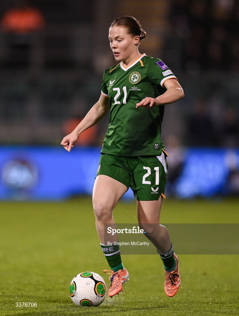 3 March 2026; Emily Murphy of Republic of Ireland during the 2027 FIFA Women’s World Cup Qualifier match between Republic of Ireland and France at Tallaght Stadium in Dublin. Photo by Stephen McCarthy/Sportsfile