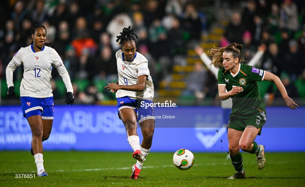 3 March 2026; Melvine Malard of France shoots to score her side's first goal during the 2027 FIFA Women’s World Cup Qualifier match between Republic of Ireland and France at Tallaght Stadium in Dublin. Photo by Shauna Clinton/Sportsfile