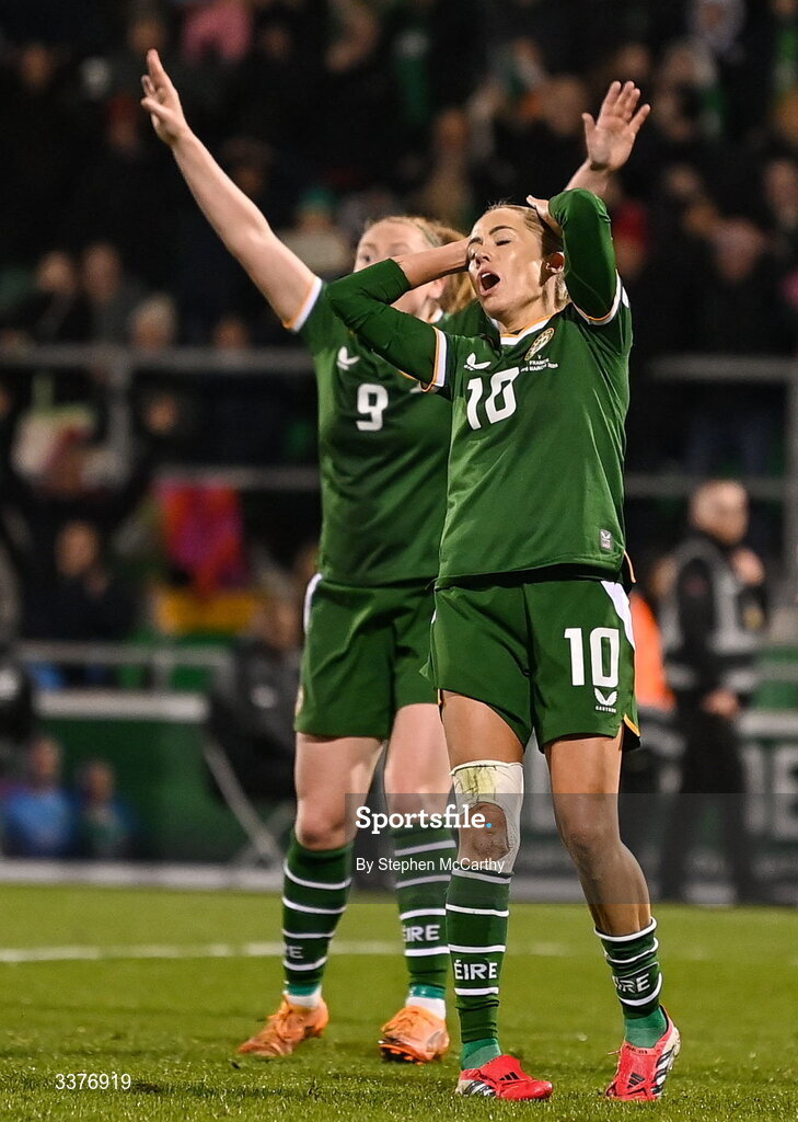 3 March 2026; Denise O’Sullivan of Republic of Ireland reacts to a missed shot on goal during the 2027 FIFA Women’s World Cup Qualifier match between Republic of Ireland and France at Tallaght Stadium in Dublin. Photo by Stephen McCarthy/Sportsfile