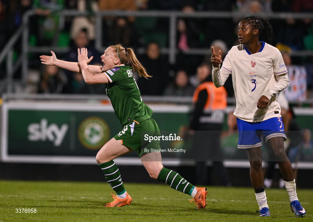 3 March 2026; Amber Barrett of Republic of Ireland appeals for handball during the 2027 FIFA Women’s World Cup Qualifier match between Republic of Ireland and France at Tallaght Stadium in Dublin. Photo by Stephen McCarthy/Sportsfile