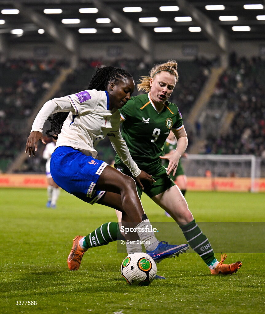 3 March 2026; Thiniba Samoura of France in action against Amber Barrett of Republic of Ireland during the 2027 FIFA Women’s World Cup Qualifier match between Republic of Ireland and France at Tallaght Stadium in Dublin. Photo by Sam Barnes/Sportsfile