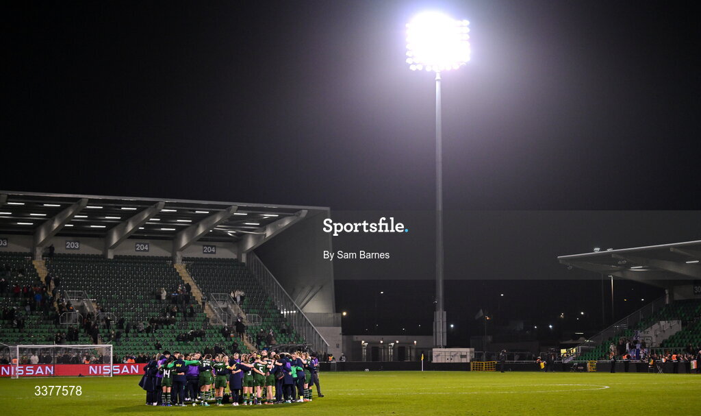 3 March 2026; The Republic of Ireland team huddle after the 2027 FIFA Women’s World Cup Qualifier match between Republic of Ireland and France at Tallaght Stadium in Dublin. Photo by Sam Barnes/Sportsfile