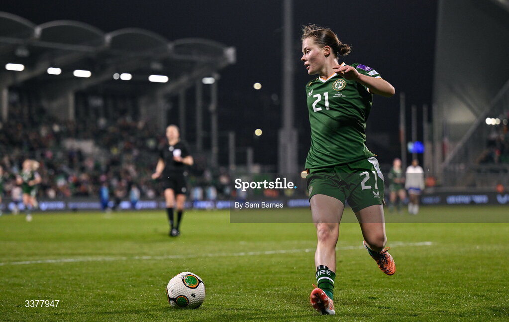 3 March 2026; Emily Murphy of Republic of Ireland during the 2027 FIFA Women’s World Cup Qualifier match between Republic of Ireland and France at Tallaght Stadium in Dublin. Photo by Sam Barnes/Sportsfile