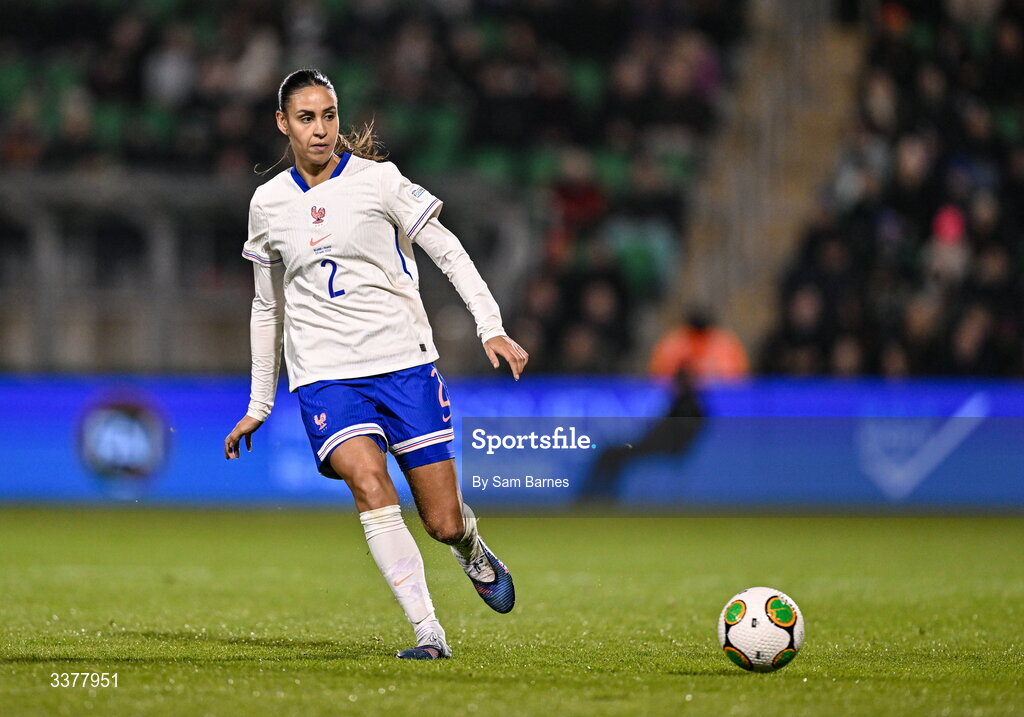 3 March 2026; Maëlle Lakrar of France during the 2027 FIFA Women’s World Cup Qualifier match between Republic of Ireland and France at Tallaght Stadium in Dublin. Photo by Sam Barnes/Sportsfile
