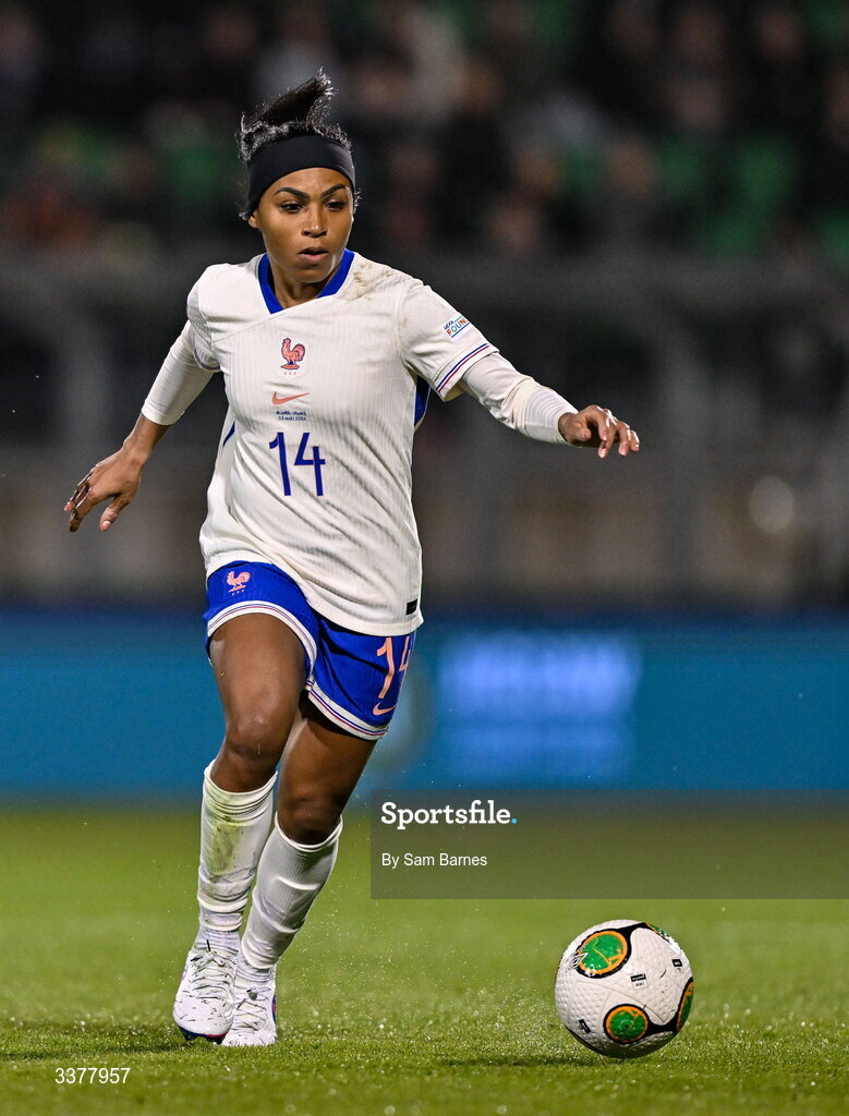 3 March 2026; Perle Morroni of France during the 2027 FIFA Women’s World Cup Qualifier match between Republic of Ireland and France at Tallaght Stadium in Dublin. Photo by Sam Barnes/Sportsfile