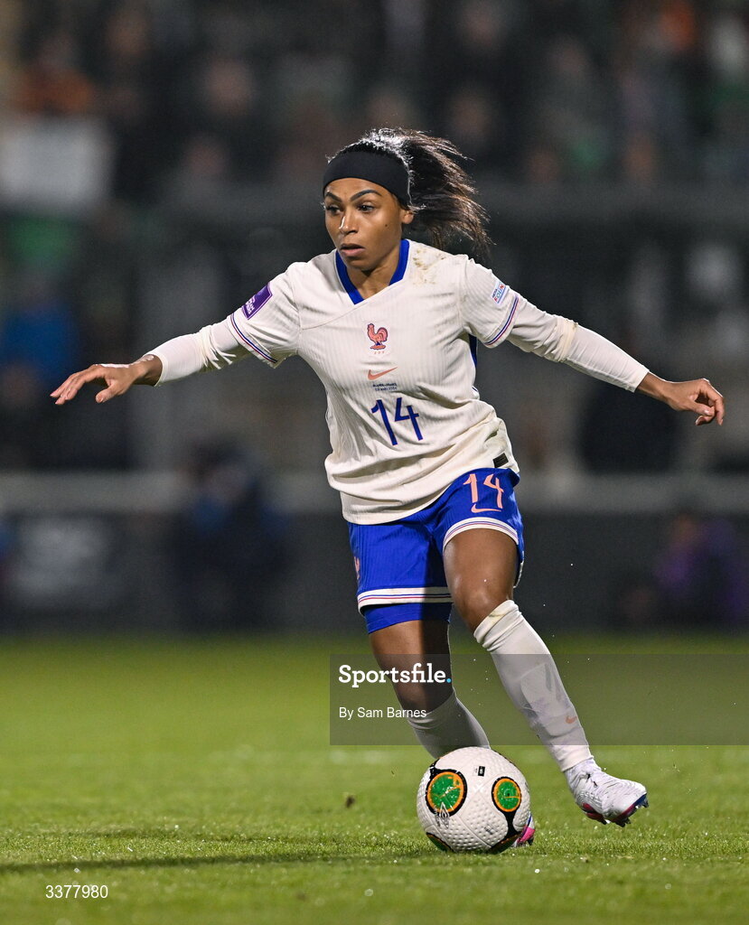 3 March 2026; Perle Morroni of France during the 2027 FIFA Women’s World Cup Qualifier match between Republic of Ireland and France at Tallaght Stadium in Dublin. Photo by Sam Barnes/Sportsfile