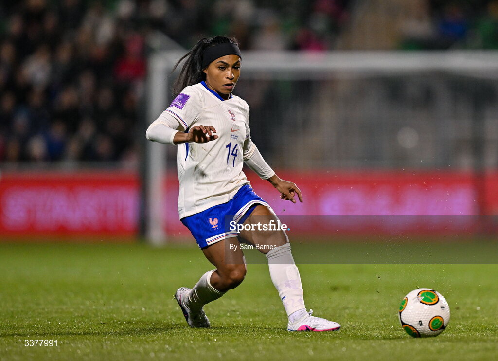 3 March 2026; Perle Morroni of France during the 2027 FIFA Women’s World Cup Qualifier match between Republic of Ireland and France at Tallaght Stadium in Dublin. Photo by Sam Barnes/Sportsfile