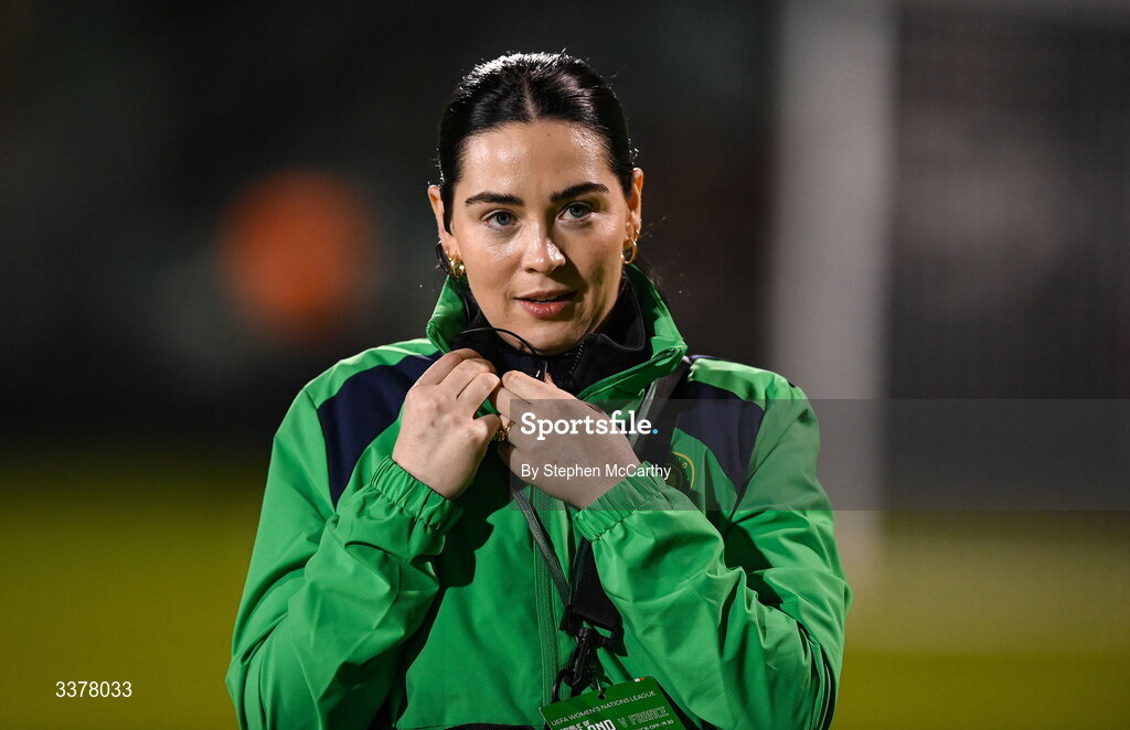 3 March 2026; Republic of Ireland physiotherapist Susie Coffey before the 2027 FIFA Women’s World Cup Qualifier match between Republic of Ireland and France at Tallaght Stadium in Dublin. Photo by Stephen McCarthy/Sportsfile