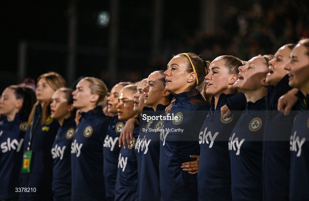 3 March 2026; Republic of Ireland players stand for Amhrán na bhFiann before the 2027 FIFA Women’s World Cup Qualifier match between Republic of Ireland and France at Tallaght Stadium in Dublin. Photo by Stephen McCarthy/Sportsfile