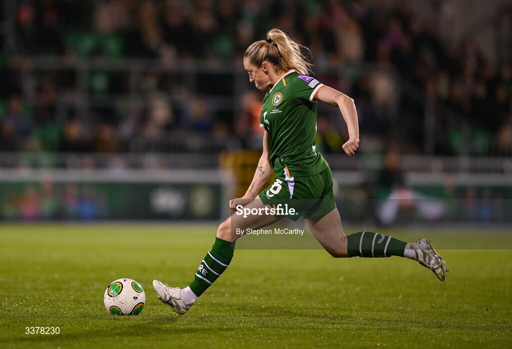 3 March 2026; Megan Connolly of Republic of Ireland during the 2027 FIFA Women’s World Cup Qualifier match between Republic of Ireland and France at Tallaght Stadium in Dublin. Photo by Stephen McCarthy/Sportsfile