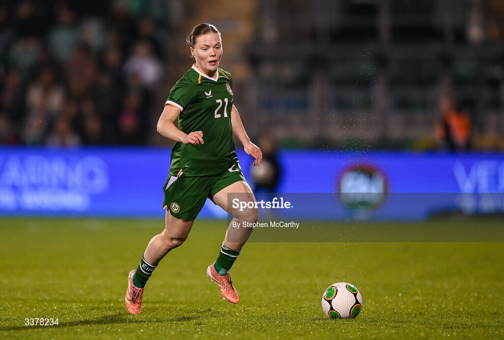 3 March 2026; Emily Murphy of Republic of Ireland during the 2027 FIFA Women’s World Cup Qualifier match between Republic of Ireland and France at Tallaght Stadium in Dublin. Photo by Stephen McCarthy/Sportsfile