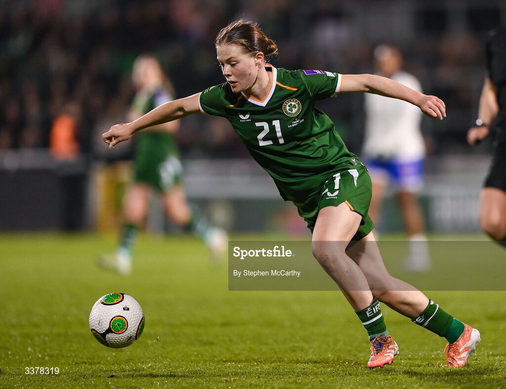 3 March 2026; Emily Murphy of Republic of Ireland during the 2027 FIFA Women’s World Cup Qualifier match between Republic of Ireland and France at Tallaght Stadium in Dublin. Photo by Stephen McCarthy/Sportsfile