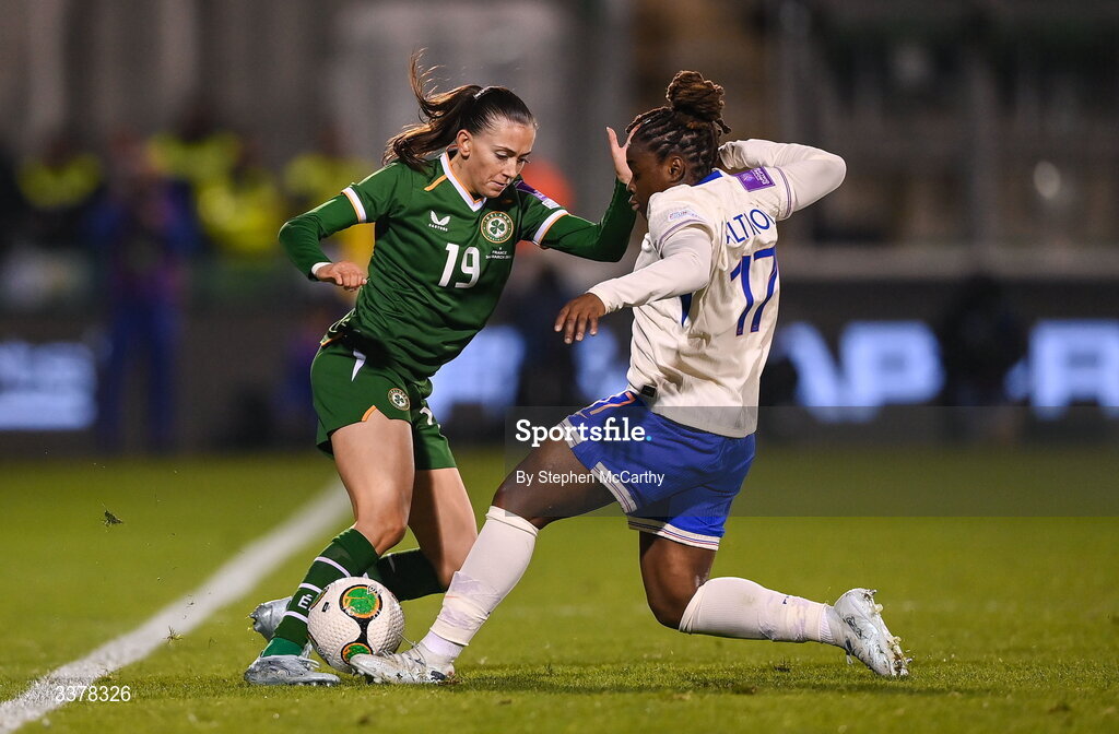 3 March 2026; Abbie Larkin of Republic of Ireland in action against Sandy Baltimore of France during the 2027 FIFA Women’s World Cup Qualifier match between Republic of Ireland and France at Tallaght Stadium in Dublin. Photo by Stephen McCarthy/Sportsfile