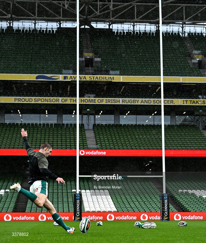 5 March 2026; Jack Crowley practices his goalkicking during an Ireland Rugby squad captain's run at the Aviva Stadium in Dublin. Photo by Brendan Moran/Sportsfile
