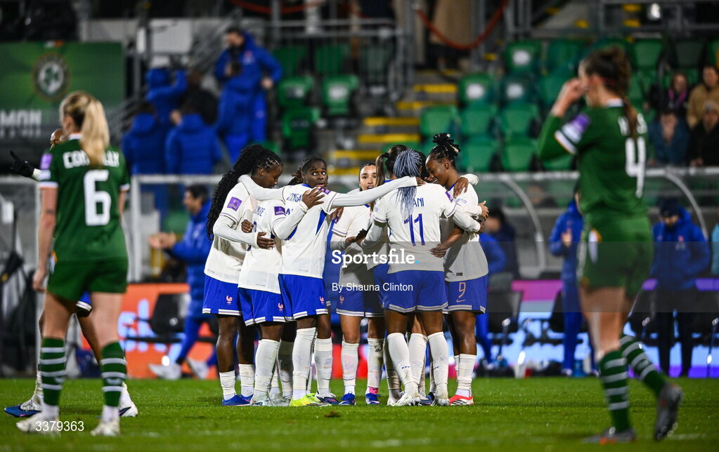 3 March 2026; France players huddle to celebrate their side's second goal, scored by team-mate Melvine Malard, right, during the 2027 FIFA Women’s World Cup Qualifier match between Republic of Ireland and France at Tallaght Stadium in Dublin. Photo by Shauna Clinton/Sportsfile