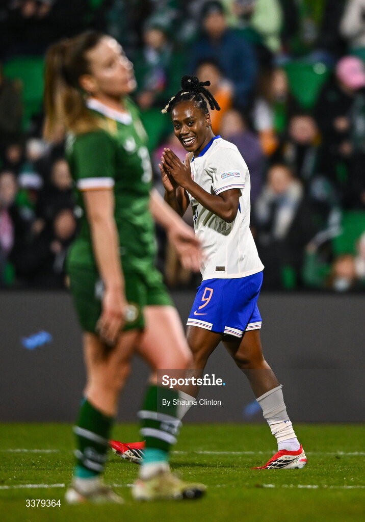 3 March 2026; Melvine Malard of France reacts after a missed opportunity during the 2027 FIFA Women’s World Cup Qualifier match between Republic of Ireland and France at Tallaght Stadium in Dublin. Photo by Shauna Clinton/Sportsfile