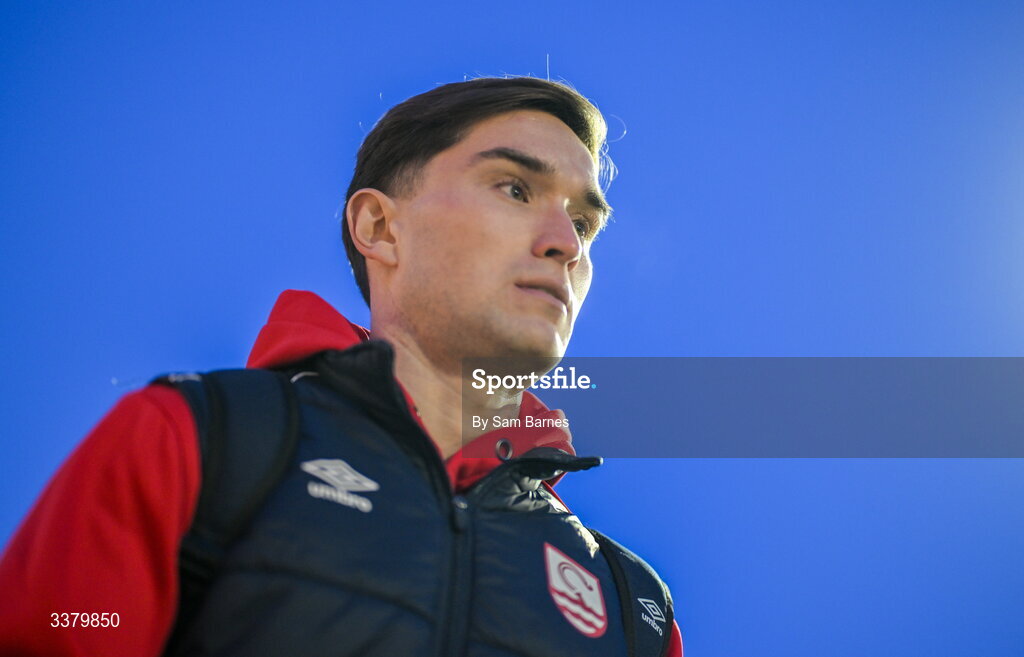 6 March 2026; Anto Breslin of St Patrick's Athletic arrives before the SSE Airtricity Men's Premier Division match between Shelbourne and St Patrick's Athletic at Tolka Park in Dublin. Photo by Sam Barnes/Sportsfile
