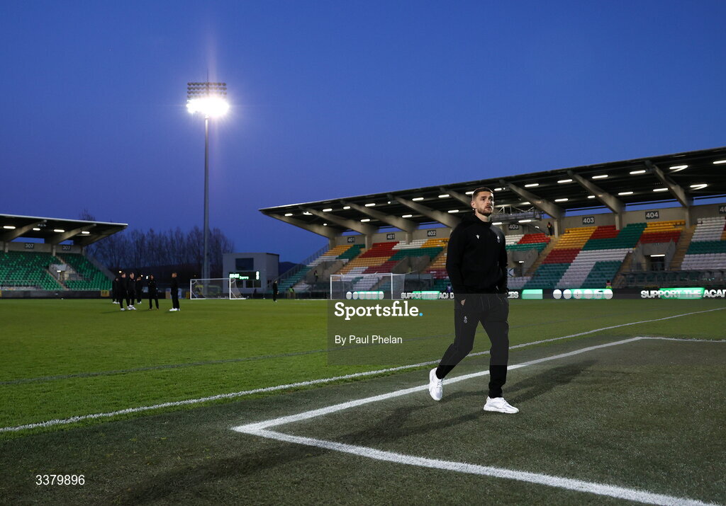 6 March 2026; Lee Grace of Shamrock Rovers arrives before the SSE Airtricity Men's Premier Division match between Shamrock Rovers and Derry City at Tallaght Stadium in Dublin. Photo by Paul Phelan/Sportsfile