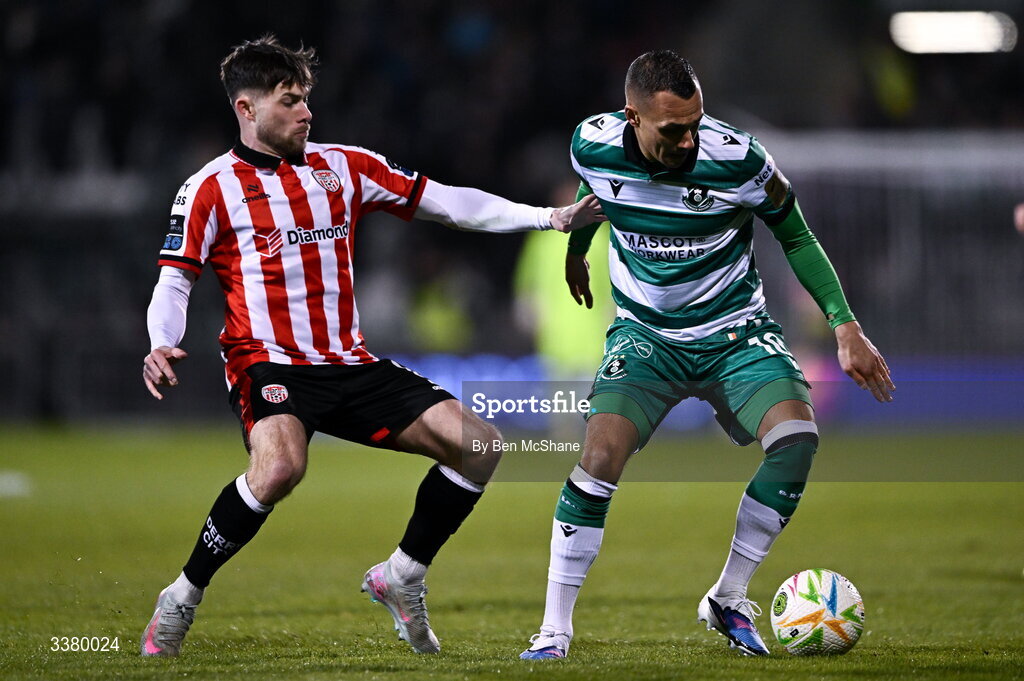 6 March 2026; Graham Burke of Shamrock Rovers in action against Adam O'Reilly of Derry City during the SSE Airtricity Men's Premier Division match between Shamrock Rovers and Derry City at Tallaght Stadium in Dublin. Photo by Ben McShane/Sportsfile