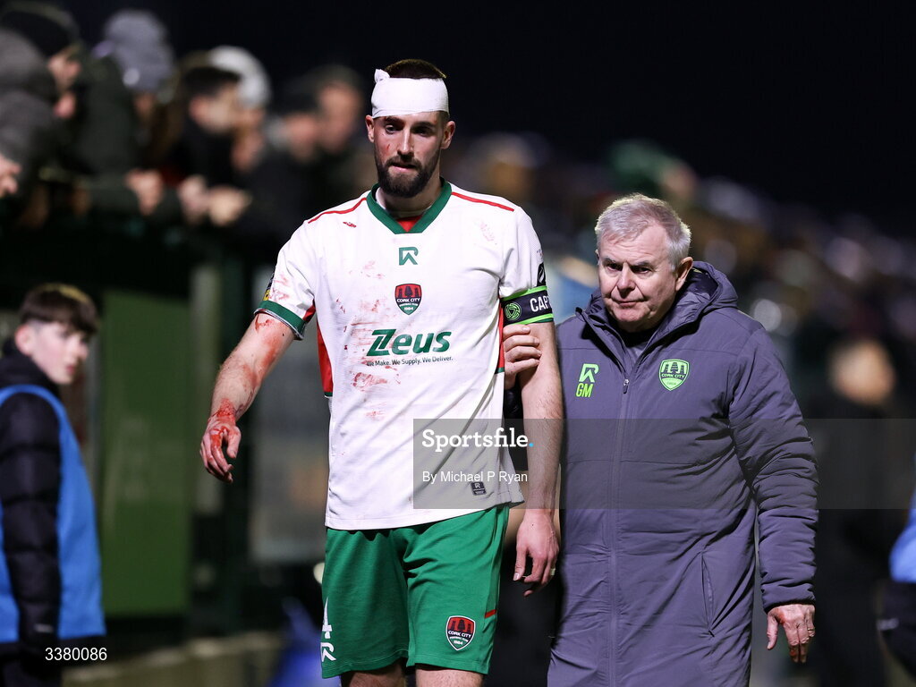 6 March 2026; Fiacre Kelleher of Cork City leaves the field after picking up an injury during the SSE Airtricity Men's First Division match between Cobh Ramblers and Cork City at St Colman's Park in Cobh, Cork. Photo by Michael P Ryan/Sportsfile