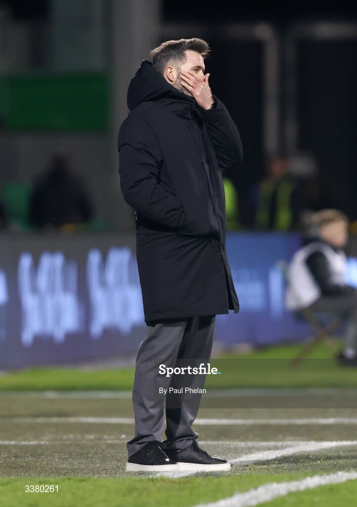6 March 2026; Shamrock Rovers manager Stephen Bradley holds his hand to his face in dejection during the SSE Airtricity Men's Premier Division match between Shamrock Rovers and Derry City at Tallaght Stadium in Dublin. Photo by Paul Phelan/Sportsfile