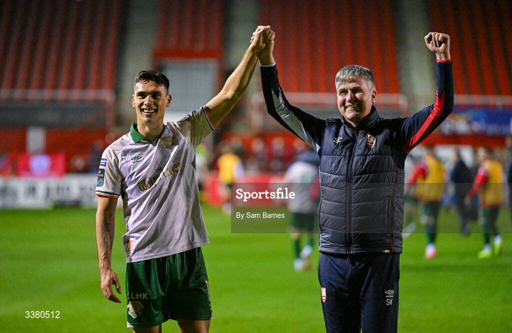 6 March 2026; Max Mata of St Patrick's Athletic, left, and St Patrick's Athletic manager Stephen Kenny celebrate after their side's victory in the SSE Airtricity Men's Premier Division match between Shelbourne and St Patrick's Athletic at Tolka Park in Dublin. Photo by Sam Barnes/Sportsfile