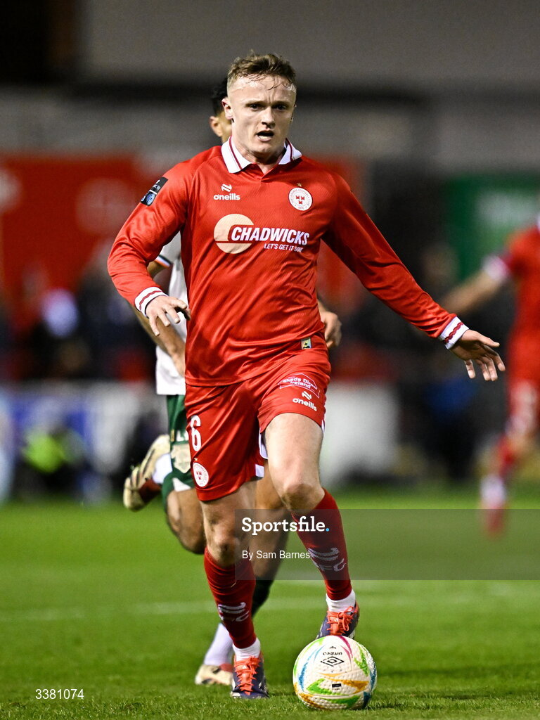 6 March 2026; JJ Lunney of Shelbourne during the SSE Airtricity Men's Premier Division match between Shelbourne and St Patrick's Athletic at Tolka Park in Dublin. Photo by Sam Barnes/Sportsfile