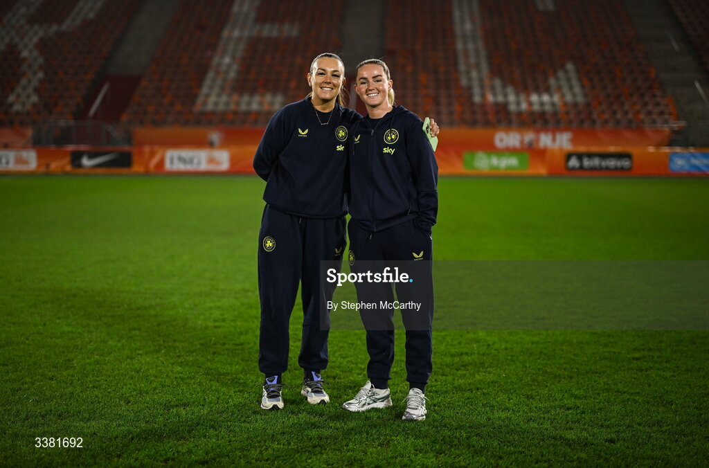 7 March 2026; Grace Moloney, left, and Jessie Stapleton of Republic of Ireland before the 2027 FIFA Women’s World Cup Qualifier match between the Netherlands and Republic of Ireland at Stadion Galgenwaard in Utrecht, Netherlands. Photo by Stephen McCarthy/Sportsfile