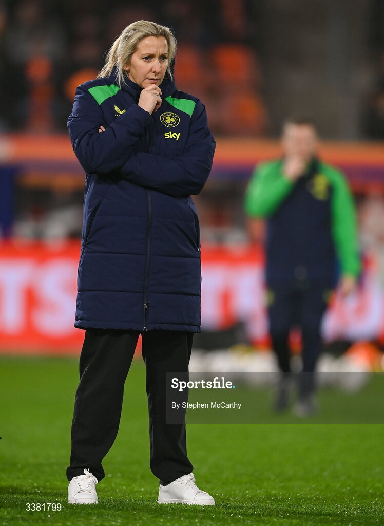 7 March 2026; Republic of Ireland head coach Carla Ward before the 2027 FIFA Women’s World Cup Qualifier match between the Netherlands and Republic of Ireland at Stadion Galgenwaard in Utrecht, Netherlands. Photo by Stephen McCarthy/Sportsfile