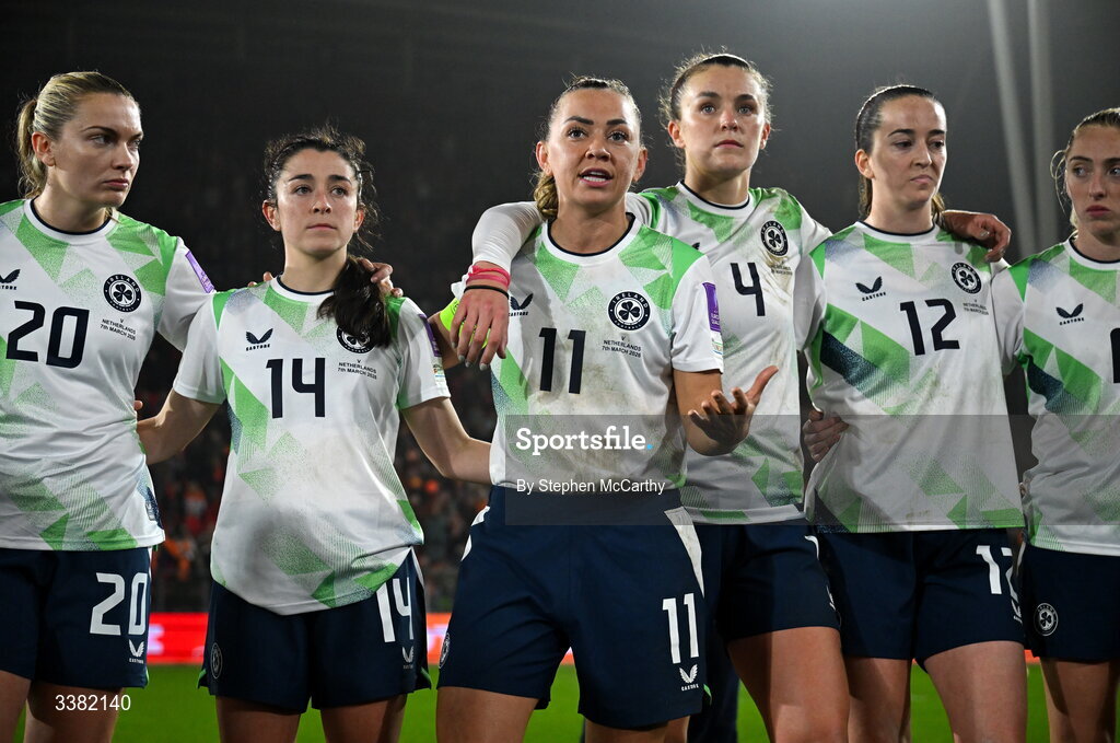 7 March 2026; Katie McCabe of Republic of Ireland, 11, speaks to her side in a huddle after the 2027 FIFA Women’s World Cup Qualifier match between the Netherlands and Republic of Ireland at Stadion Galgenwaard in Utrecht, Netherlands. Photo by Stephen McCarthy/Sportsfile