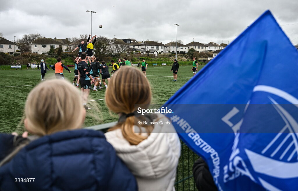 10 March 2026; Supporters watch on as players practice line-outs during a Leinster Rugby open training session at Skerries RFC in Skerries, Dublin. Photo by Ramsey Cardy/Sportsfile