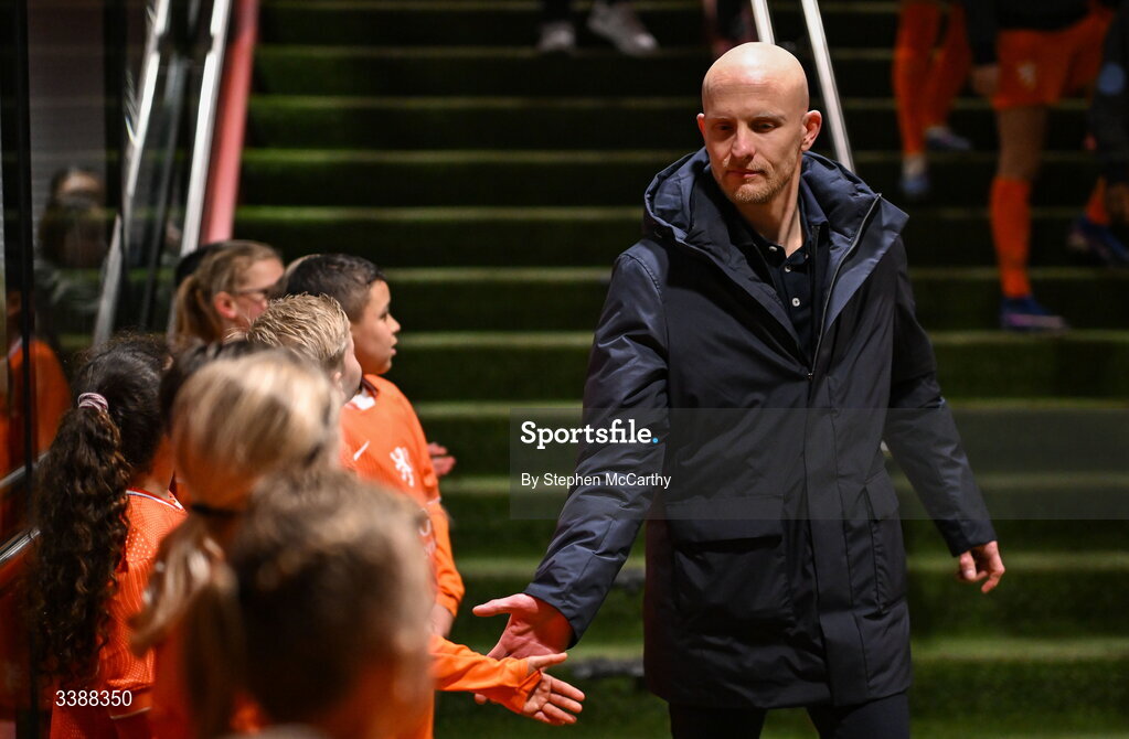 7 March 2026; Netherland's head coach Arjan Veurink before the 2027 FIFA Women’s World Cup Qualifier match between the Netherlands and Republic of Ireland at Stadion Galgenwaard in Utrecht, Netherlands. Photo by Stephen McCarthy/Sportsfile