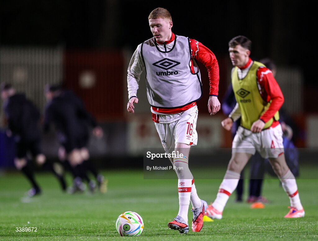 13 March 2026; Darragh Nugent of St Patrick's Athletic warms up before the SSE Airtricity Men's Premier Division match between St Patrick's Athletic and Drogheda United at Richmond Park in Dublin. Photo by Michael P Ryan/Sportsfile