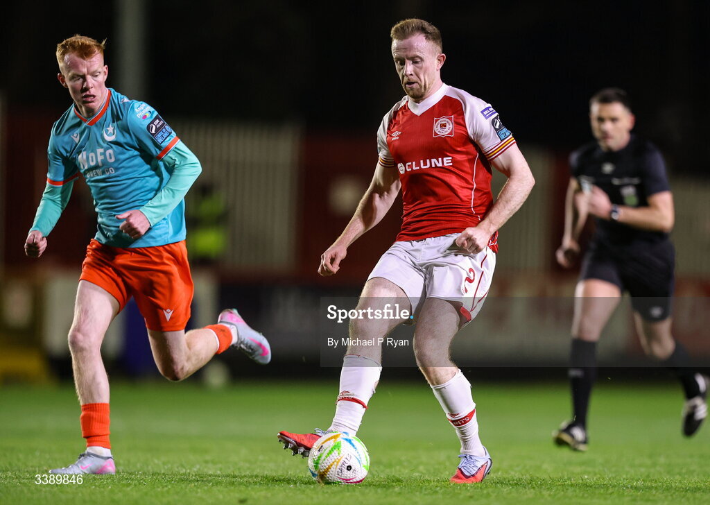 13 March 2026; Sean Hoare of St Patrick's Athletic in action against Shane Farrell of Drogheda United during the SSE Airtricity Men's Premier Division match between St Patrick's Athletic and Drogheda United at Richmond Park in Dublin. Photo by Michael P Ryan/Sportsfile