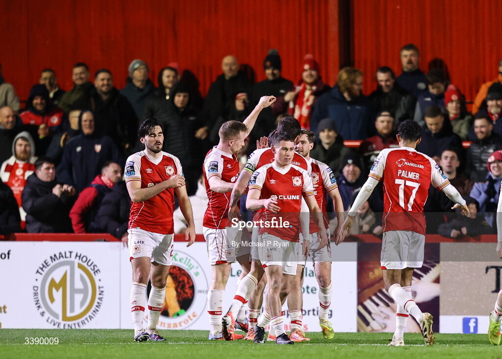13 March 2026; Kian Leavy of St Patrick's Athletic, centre, celebrates after scoring his side's third goal during the SSE Airtricity Men's Premier Division match between St Patrick's Athletic and Drogheda United at Richmond Park in Dublin. Photo by Michael P Ryan/Sportsfile