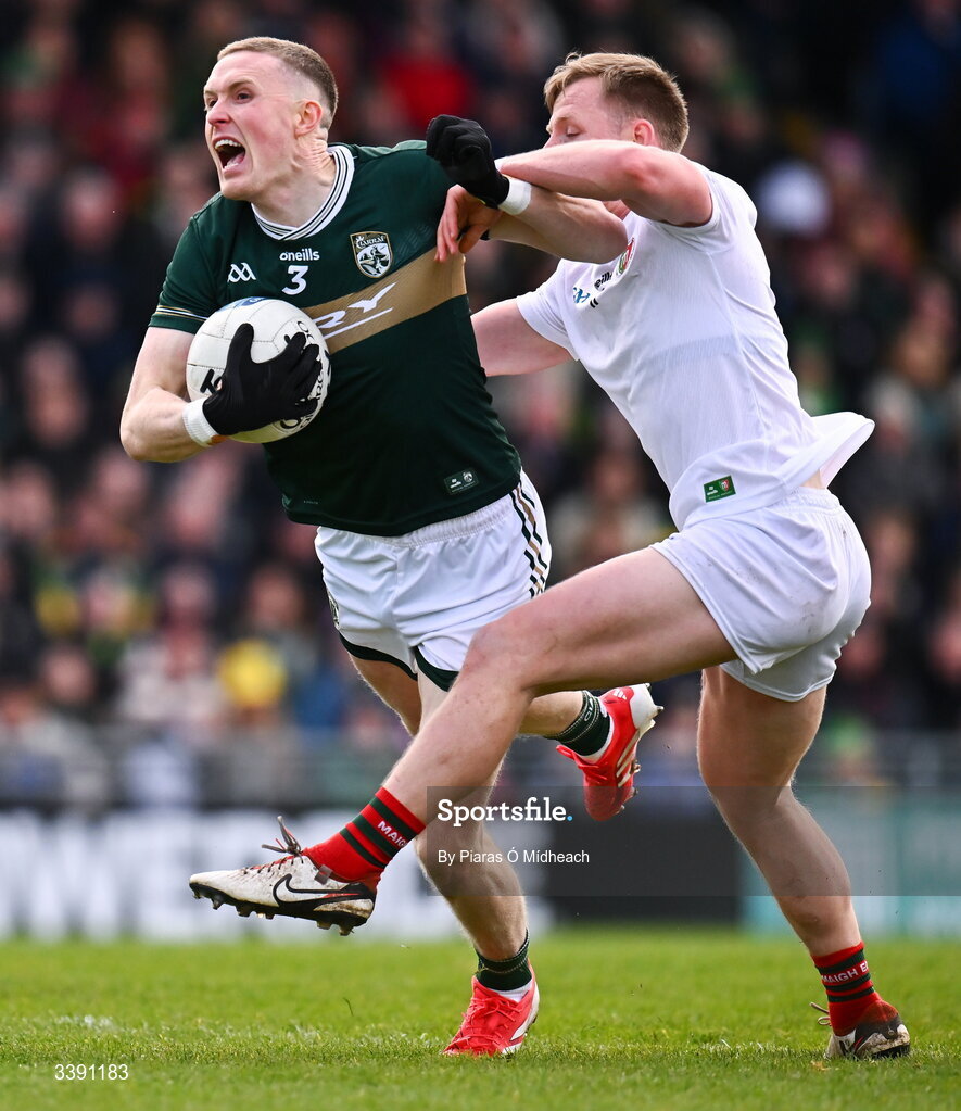 14 March 2026; Jason Foley of Kerry in action against Ryan O'Donoghue of Mayo during the Allianz Football League Division 1 match between Kerry and Mayo at Austin Stack Park in Tralee, Kerry. Photo by Piaras Ó Mídheach/Sportsfile