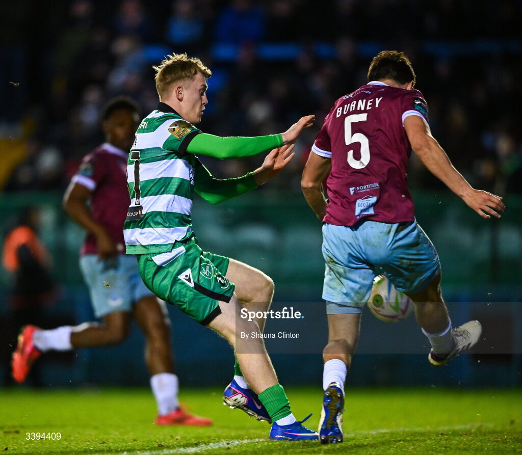 16 March 2026; Michael Noonan of Shamrock Rovers has a shot on goal blocked by Leo Burney of Drogheda United during the SSE Airtricity Men's Premier Division match between Drogheda United and Shamrock Rovers at Sullivan & Lambe Park in Drogheda, Louth. Photo by Shauna Clinton/Sportsfile