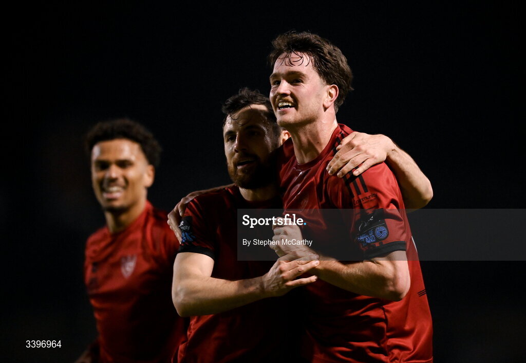 20 March 2026; Patrick Hickey, right, of Bohemians celebrates with team-mate Jordan Flores after scoring their side's first goal during the SSE Airtricity Men's Premier Division match between Bohemians and Dundalk at Dalymount Park in Dublin. Photo by Stephen McCarthy/Sportsfile