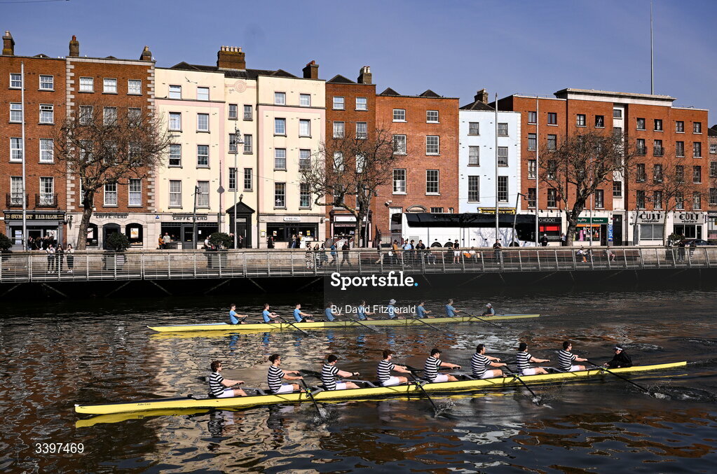 21 March 2026; The UCD Senior Men's team, top, bow to stern, Eoin McGrath, Oisin Dolan, Conor O’Reilly, Ciaran Conway, Andrew O’Leary, Ross Mason, Conaill Cunningham, Dach Murray, and cox Rhian Nelson contest the Gannon Cup against the Trinity College Senior Men's team bow to stern, Pearce Mooney, Eoghan Gloster, Lucas Calvey, Harry Pierce, Anrijs Lorencs, Samuel Walker, Adam Ranko, Ethan Coplan, and cox Caroline Welch during the 76th annual Colours Boat Race between UCD and Trinity College on the River Liffey in Dublin. Photo by David Fitzgerald/Sportsfile