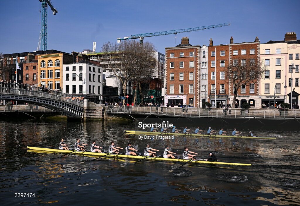 21 March 2026; The UCD Senior Men's team, right, bow to stern, Eoin McGrath, Oisin Dolan, Conor O’Reilly, Ciaran Conway, Andrew O’Leary, Ross Mason, Conaill Cunningham, Dach Murray, and cox Rhian Nelson contest the Gannon Cup against the Trinity College Senior Men's team bow to stern, Pearce Mooney, Eoghan Gloster, Lucas Calvey, Harry Pierce, Anrijs Lorencs, Samuel Walker, Adam Ranko, Ethan Coplan, and cox Caroline Welch during the 76th annual Colours Boat Race between UCD and Trinity College on the River Liffey in Dublin. Photo by David Fitzgerald/Sportsfile