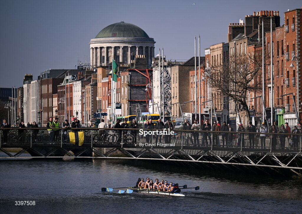 21 March 2026; The UCD Women's junior team, bow to stern, Eilís Mullane, Alison Callinan, Isabelle Ryan, Lia Butler, Cato Röell, Faye McEntaggart, Clodagh Walsh, Hannie Culhane, and cox Wyatt Sumner, contest the Sally Moorhead Trophy against the Trinity College Women's junior team during the 76th annual Colours Boat Race between UCD and Trinity College on the River Liffey in Dublin. Photo by David Fitzgerald/Sportsfile
