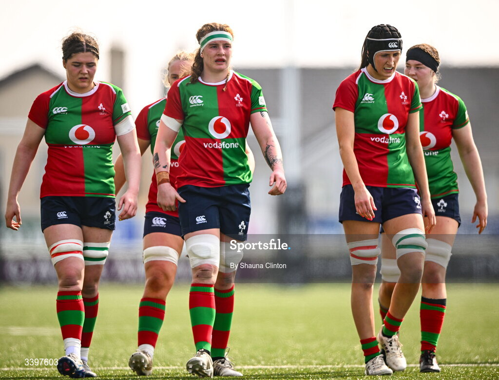 21 March 2026; Ruth Campbell of Clovers, centre, and team-mates during the Celtic Challenge semi-final match between Clovers and Gwalia Lightning at Dexcom Stadium in Galway. Photo by Shauna Clinton/Sportsfile