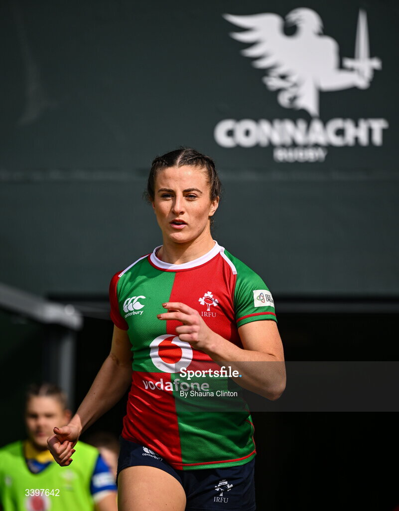 21 March 2026; Emily Lane of Clovers runs out onto the pitch ahead of the Celtic Challenge semi-final match between Clovers and Gwalia Lightning at Dexcom Stadium in Galway. Photo by Shauna Clinton/Sportsfile