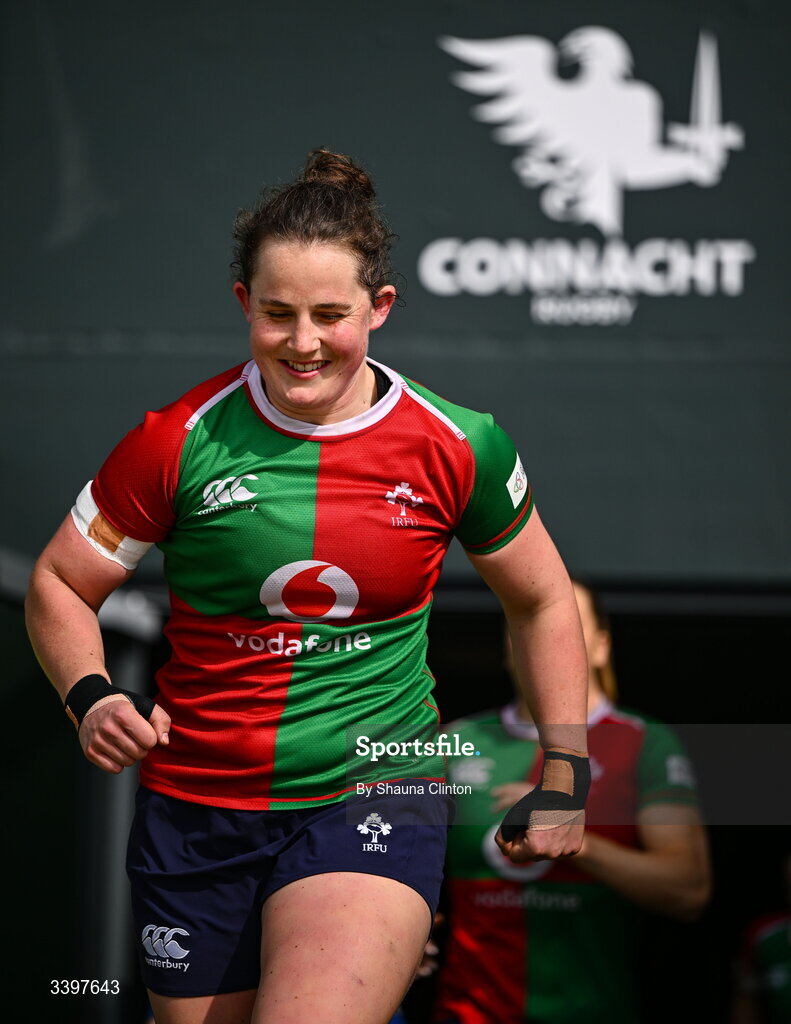 21 March 2026; Enya Breen of Clovers runs out onto the pitch ahead of the Celtic Challenge semi-final match between Clovers and Gwalia Lightning at Dexcom Stadium in Galway. Photo by Shauna Clinton/Sportsfile