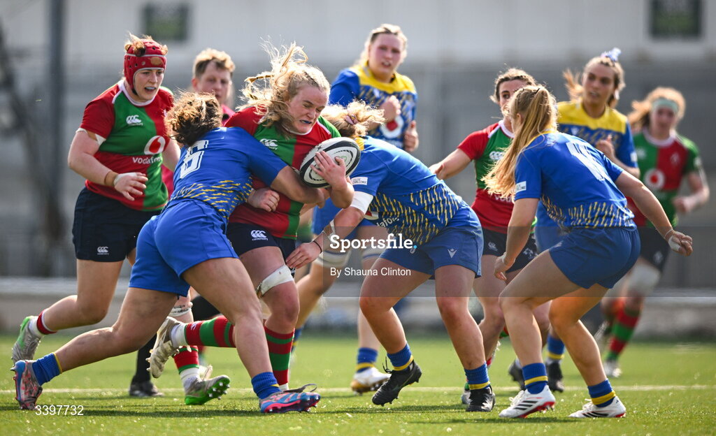 21 March 2026; Ailish Quinn of Clovers in action against Gwennan Hopkins of Gwalia Lightning during the Celtic Challenge semi-final match between Clovers and Gwalia Lightning at Dexcom Stadium in Galway. Photo by Shauna Clinton/Sportsfile