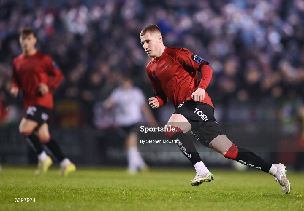 20 March 2026; Ross Tierney of Bohemians during the SSE Airtricity Men's Premier Division match between Bohemians and Dundalk at Dalymount Park in Dublin. Photo by Stephen McCarthy/Sportsfile