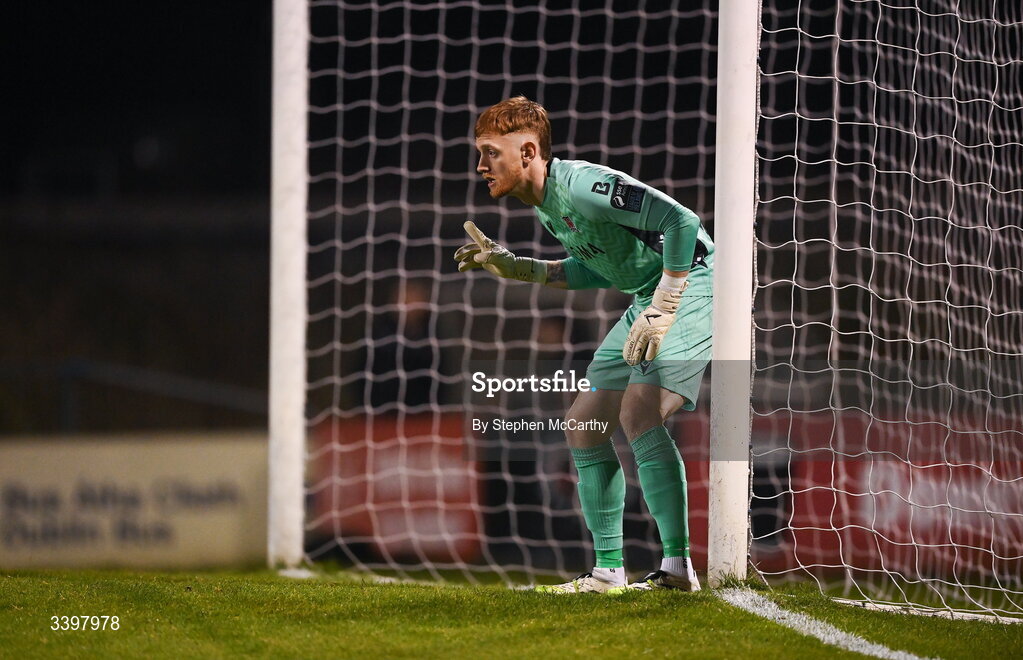 20 March 2026; Dundalk goalkeeper Enda Minogue during the SSE Airtricity Men's Premier Division match between Bohemians and Dundalk at Dalymount Park in Dublin. Photo by Stephen McCarthy/Sportsfile