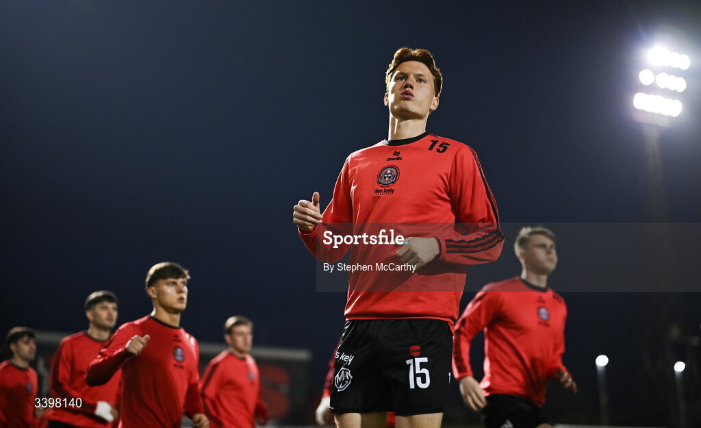 20 March 2026; Senan Mullen of Bohemians warms up before the SSE Airtricity Men's Premier Division match between Bohemians and Dundalk at Dalymount Park in Dublin. Photo by Stephen McCarthy/Sportsfile