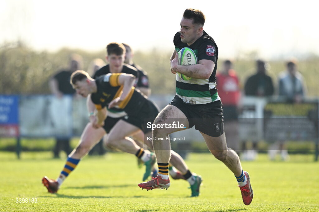 21 March 2026; Jack Walsh of Clonmel on his way to scoring a try during the Energia All-Ireland League Men's Division 2C match between Malahide RFC and Clonmel RFC at Malahide RFC on Estuary Road in Dublin. Photo by David Fitzgerald/Sportsfile