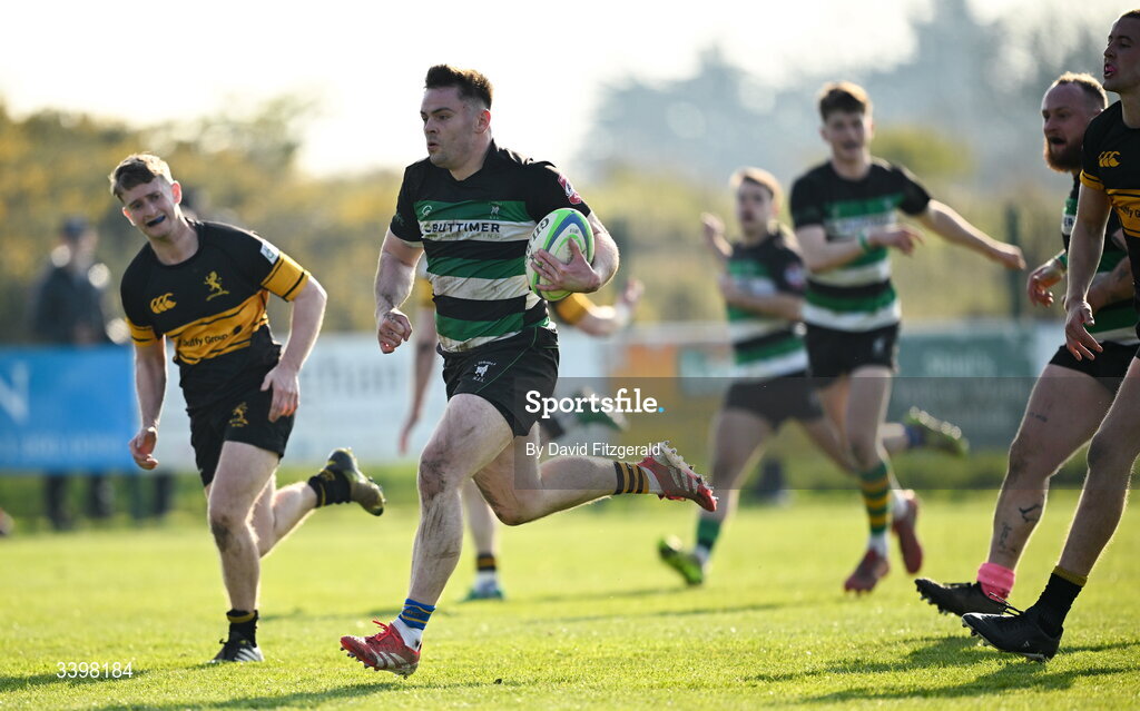 21 March 2026; Jack Walsh of Clonmel on his way to scoring a try during the Energia All-Ireland League Men's Division 2C match between Malahide RFC and Clonmel RFC at Malahide RFC on Estuary Road in Dublin. Photo by David Fitzgerald/Sportsfile
